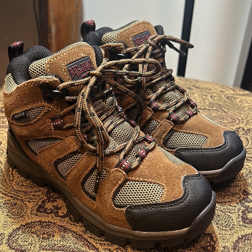 Kids Hiking Boots